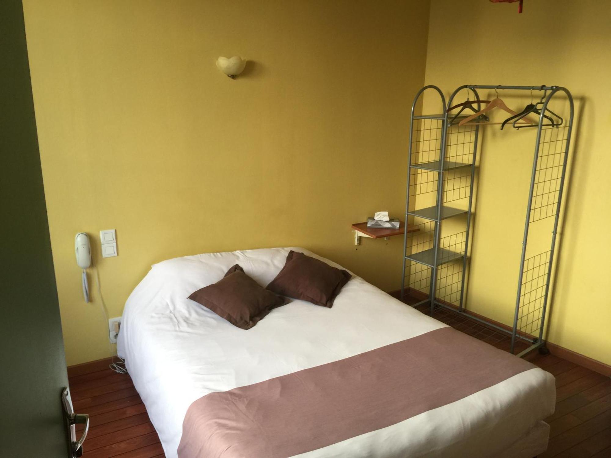 Au Pere Tranquille Otel Tinchebray-Bocage Dış mekan fotoğraf