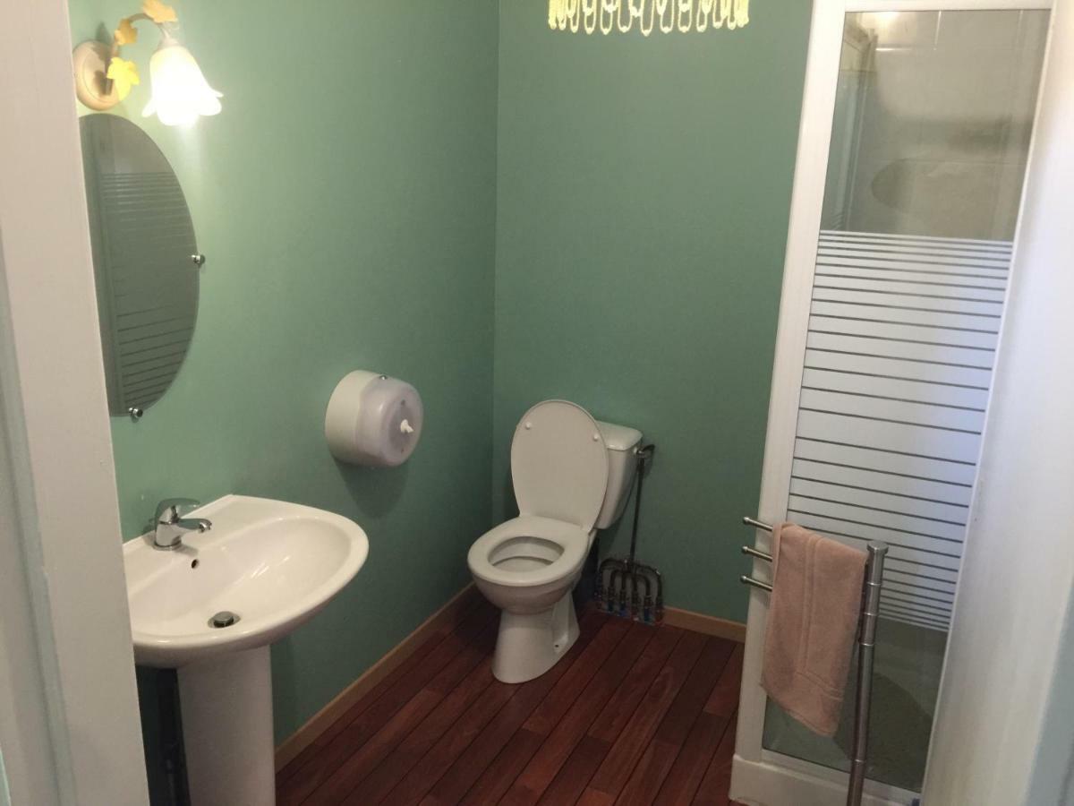 Au Pere Tranquille Otel Tinchebray-Bocage Dış mekan fotoğraf